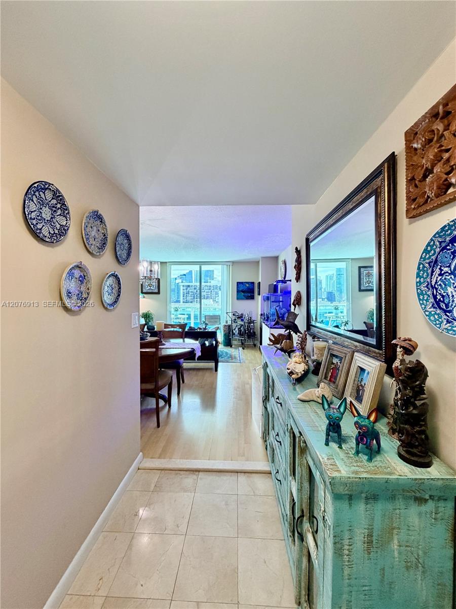 2101 Brickell Ave # 1805