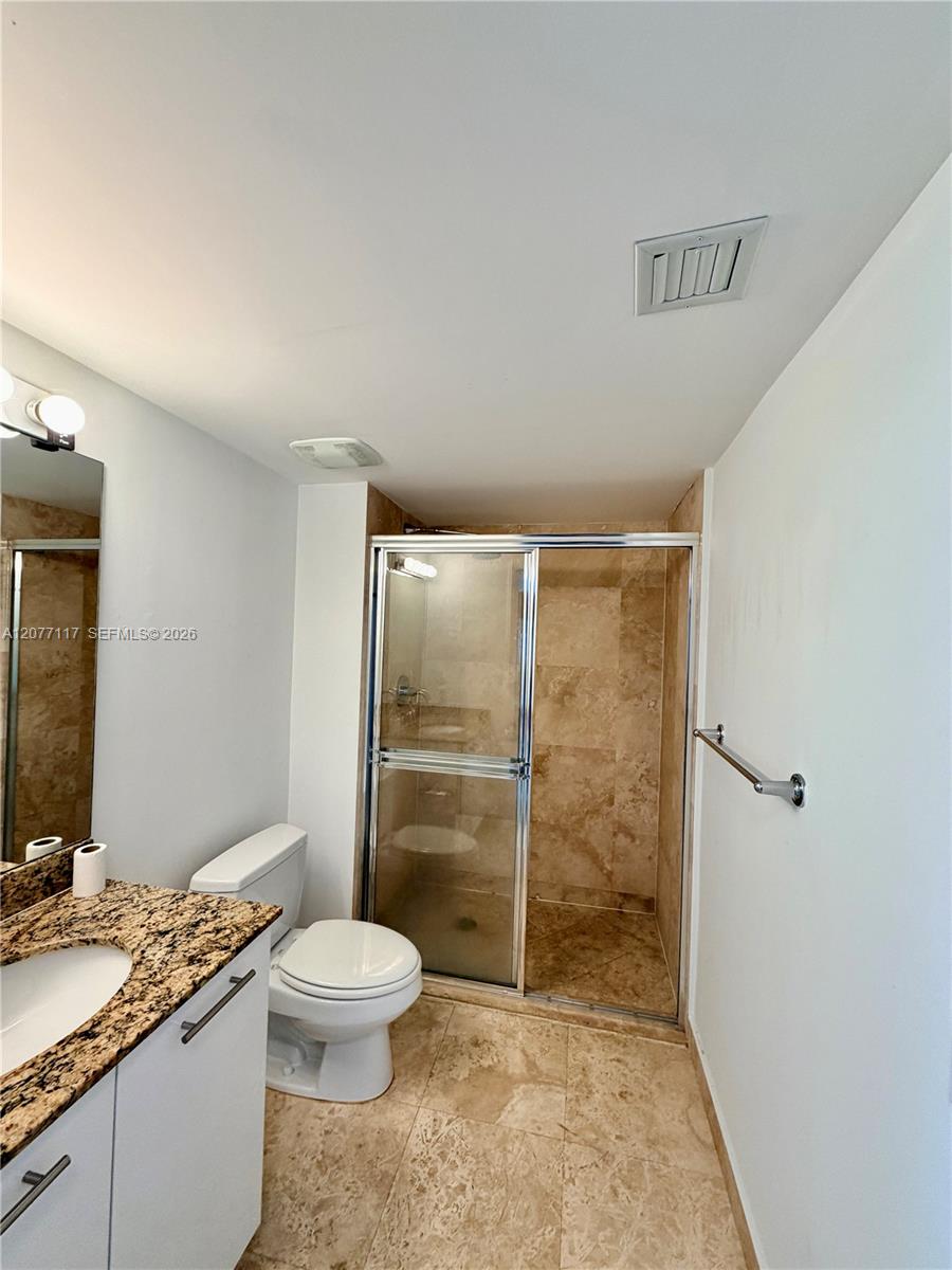 41 SE 5th St # 807