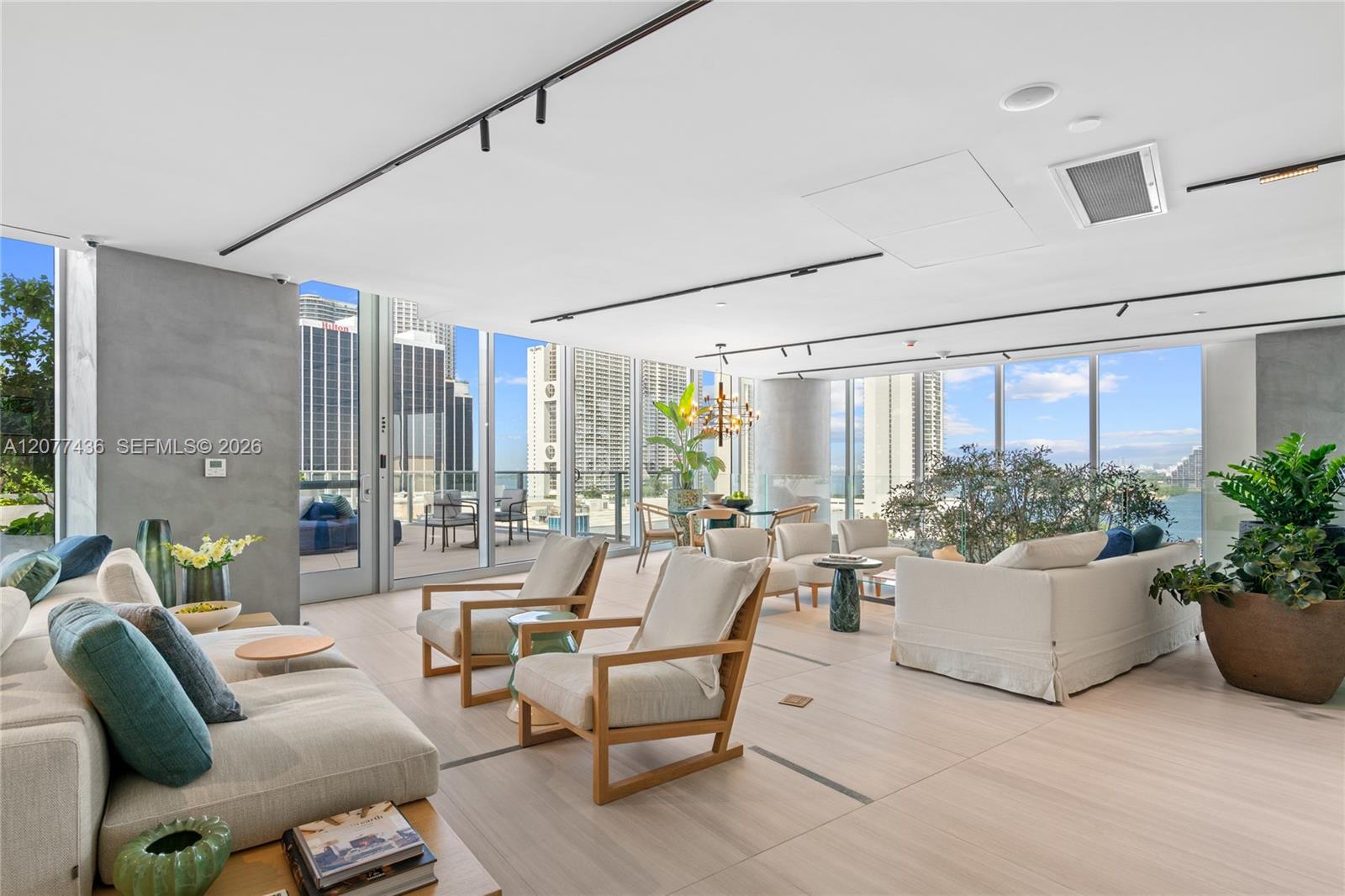 1400 Biscayne Blvd # 4203