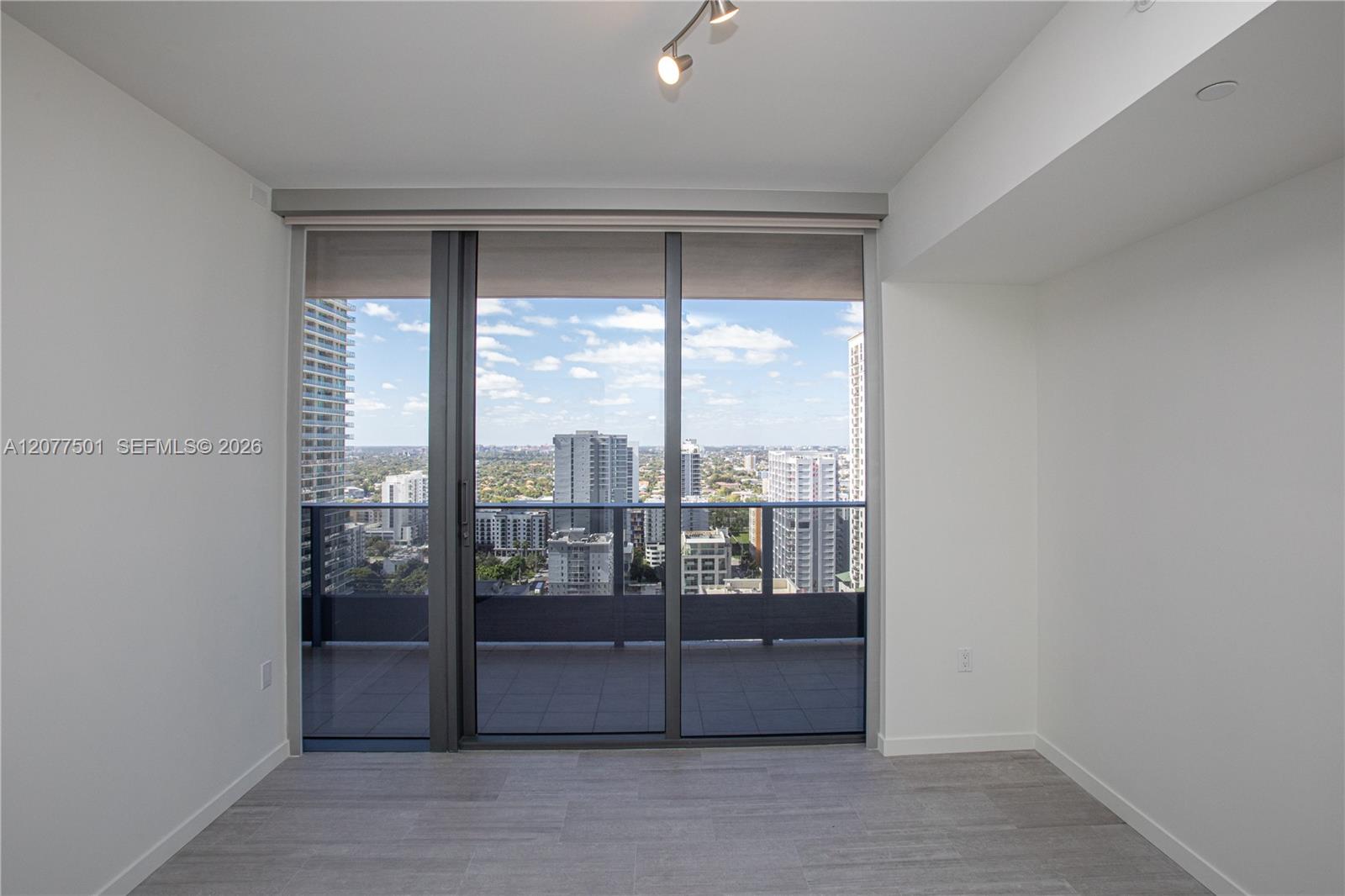 1000 Brickell Plz # 2610
