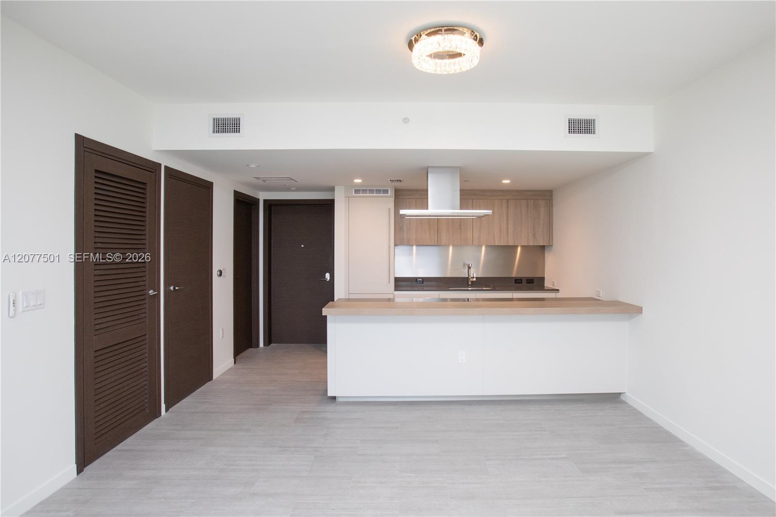 1000 Brickell Plz # 2610