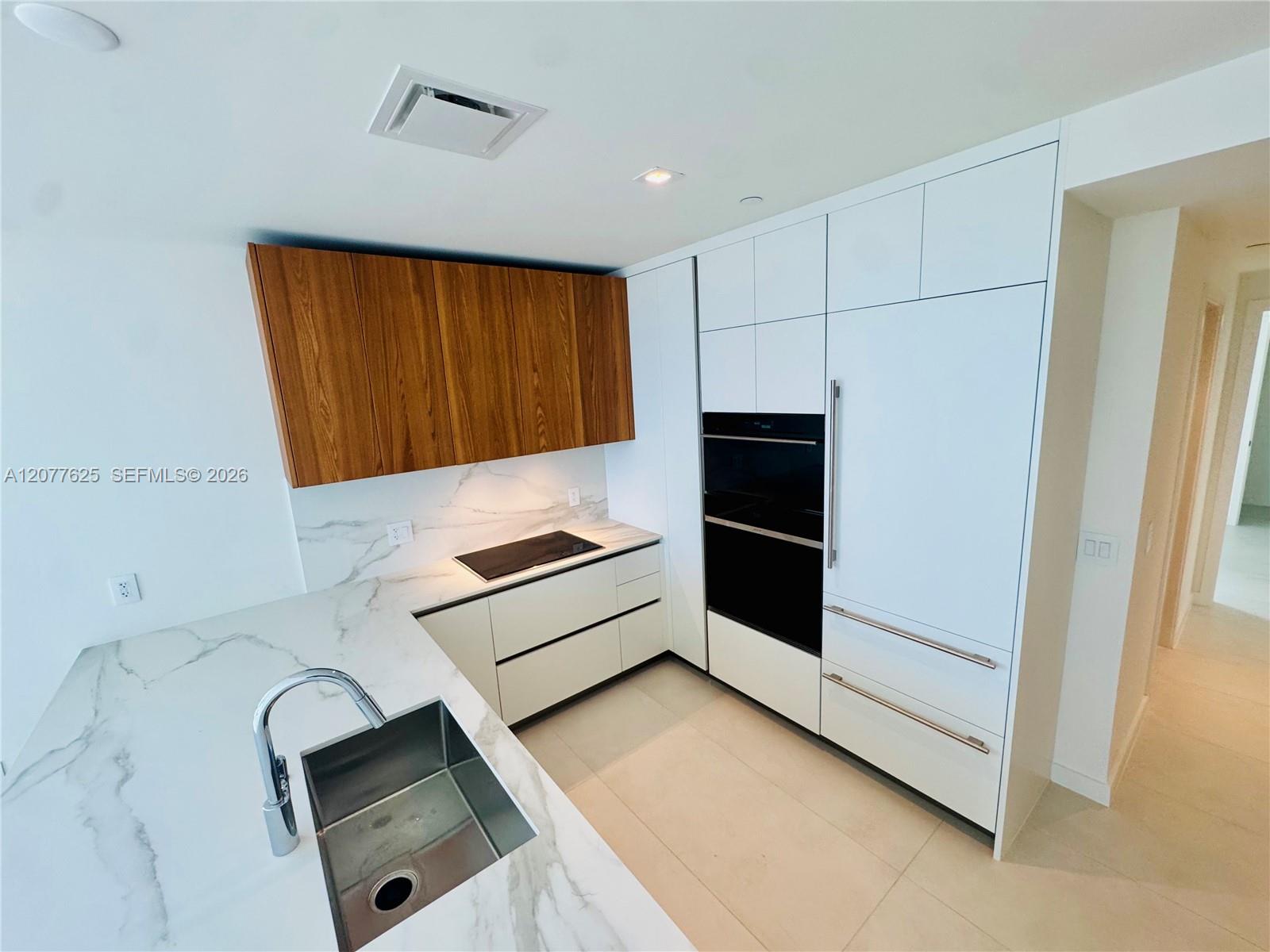 1400 Biscayne Blvd # 1802