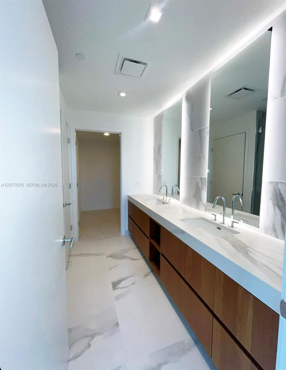 1400 Biscayne Blvd # 1802