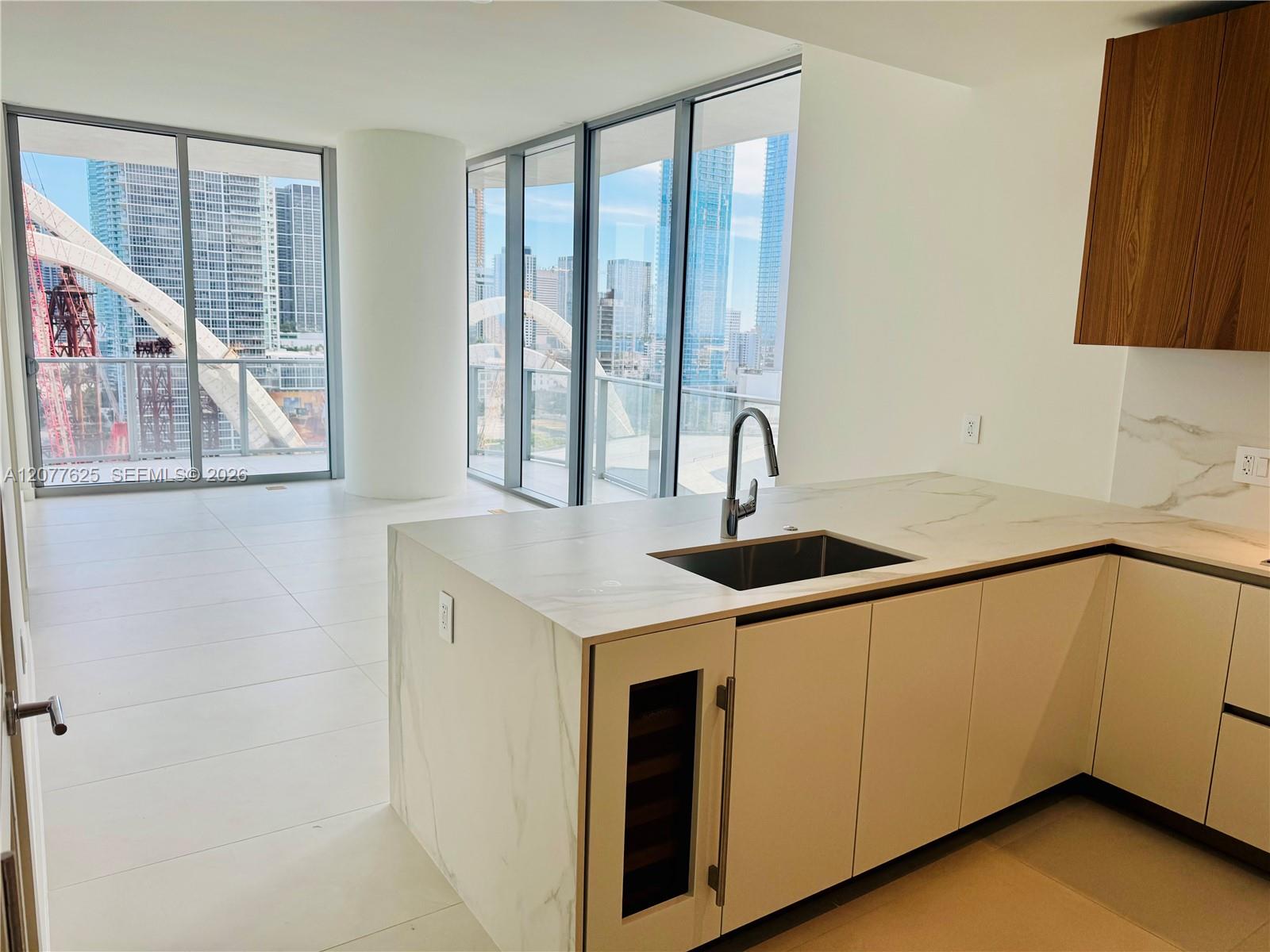 1400 Biscayne Blvd # 1802