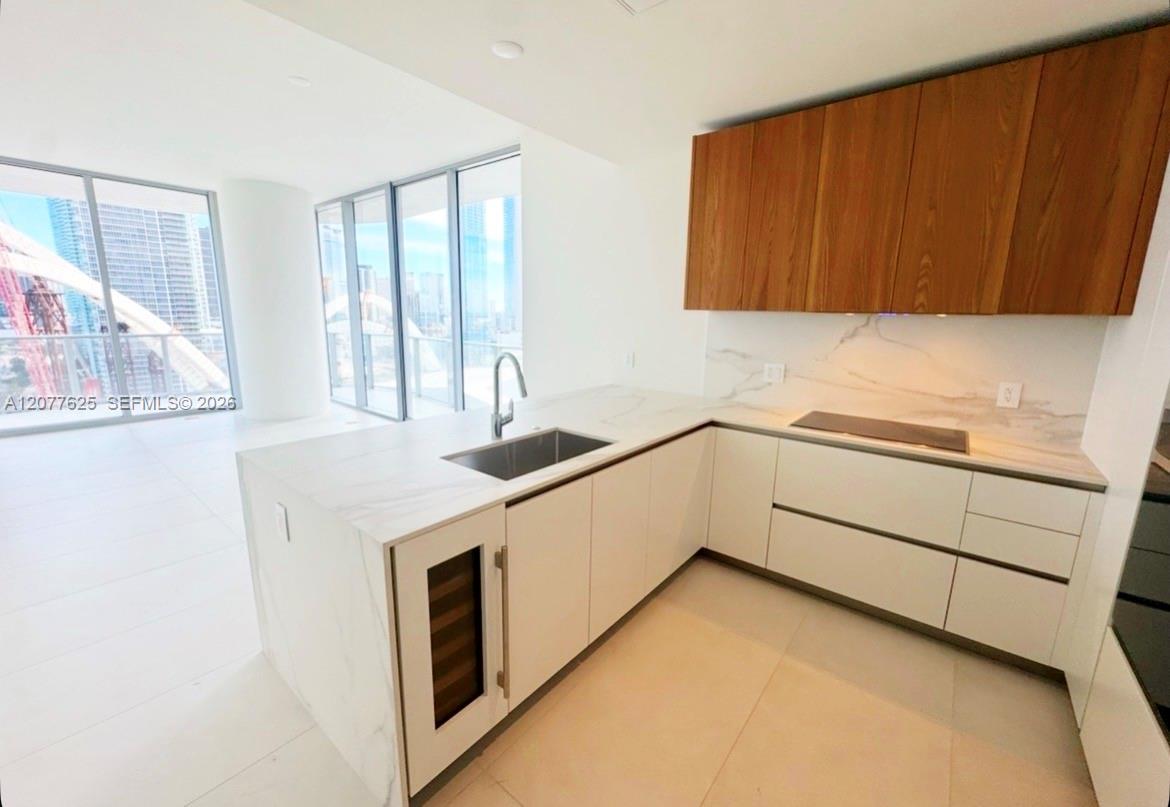 1400 Biscayne Blvd # 1802
