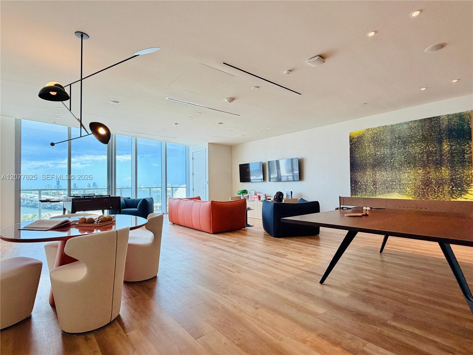 1400 Biscayne Blvd # 1802