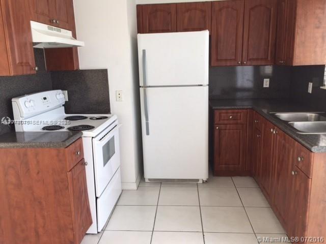 1453 SW 3rd St # 302