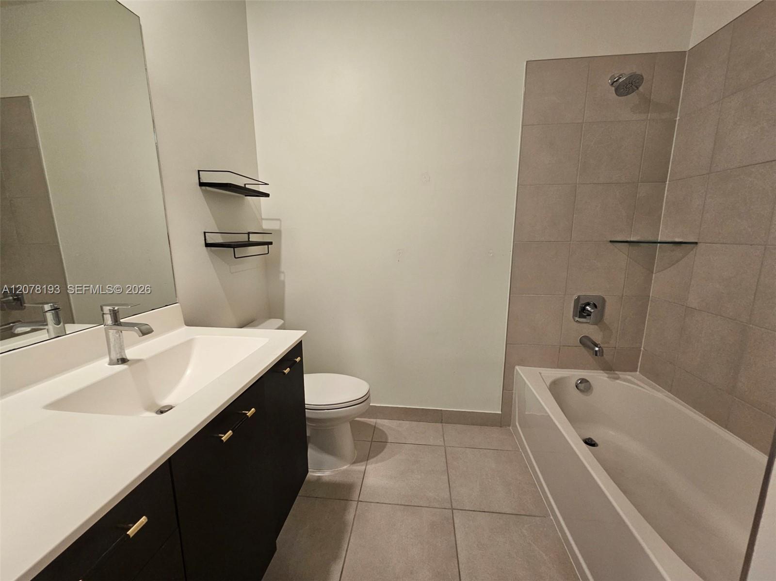8265 NW 41st St # 206 Unit: C-206