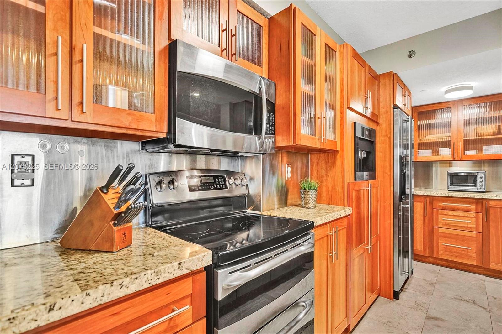 5757 Collins Ave # 2004