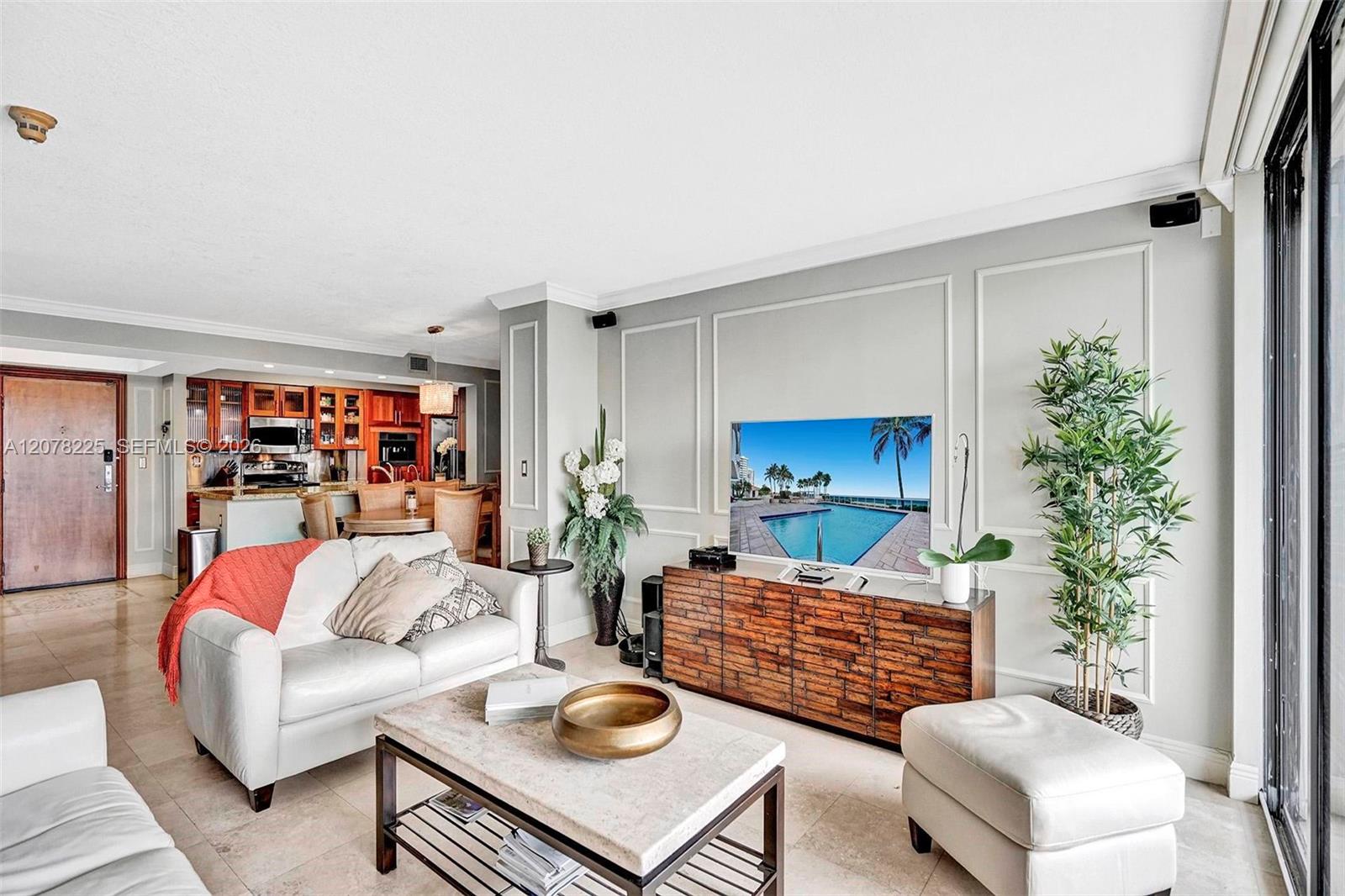 5757 Collins Ave # 2004