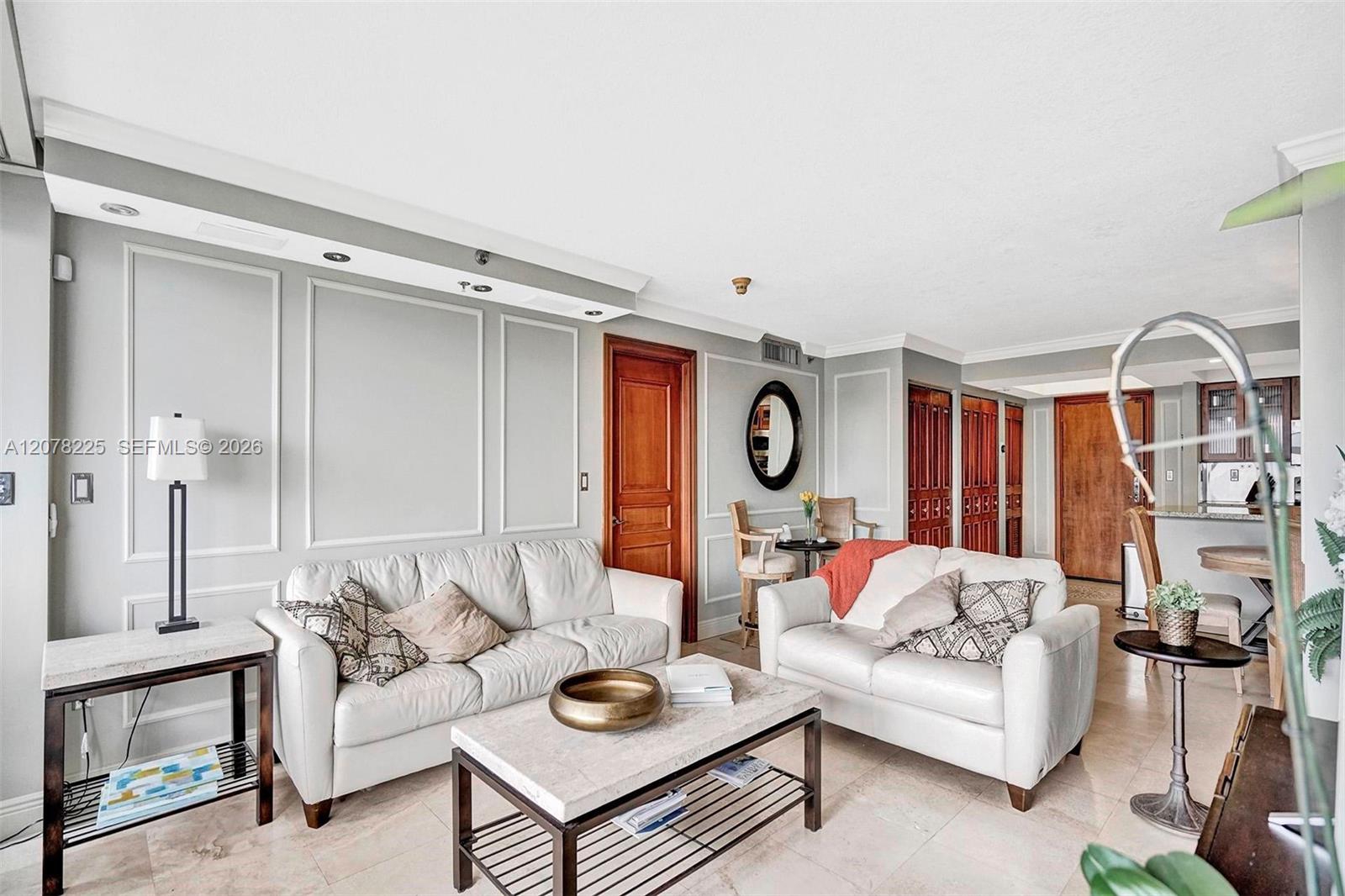 5757 Collins Ave # 2004