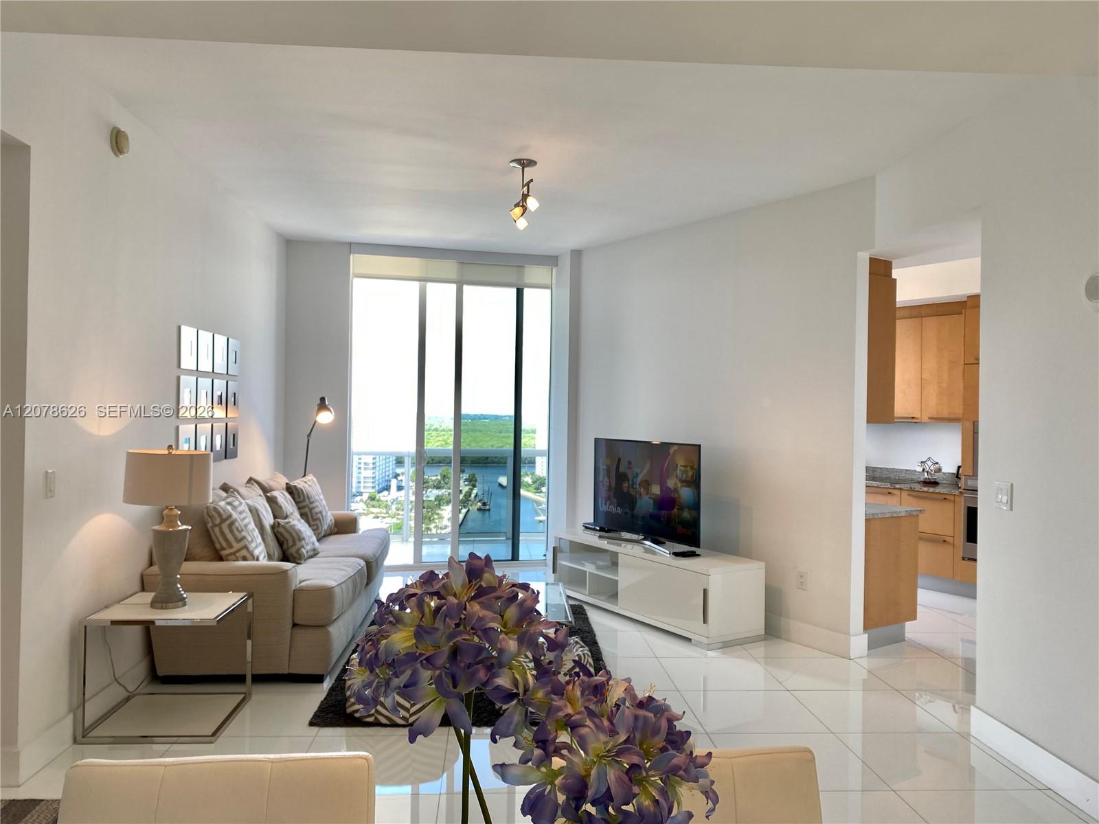 15811 Collins Ave # 1605