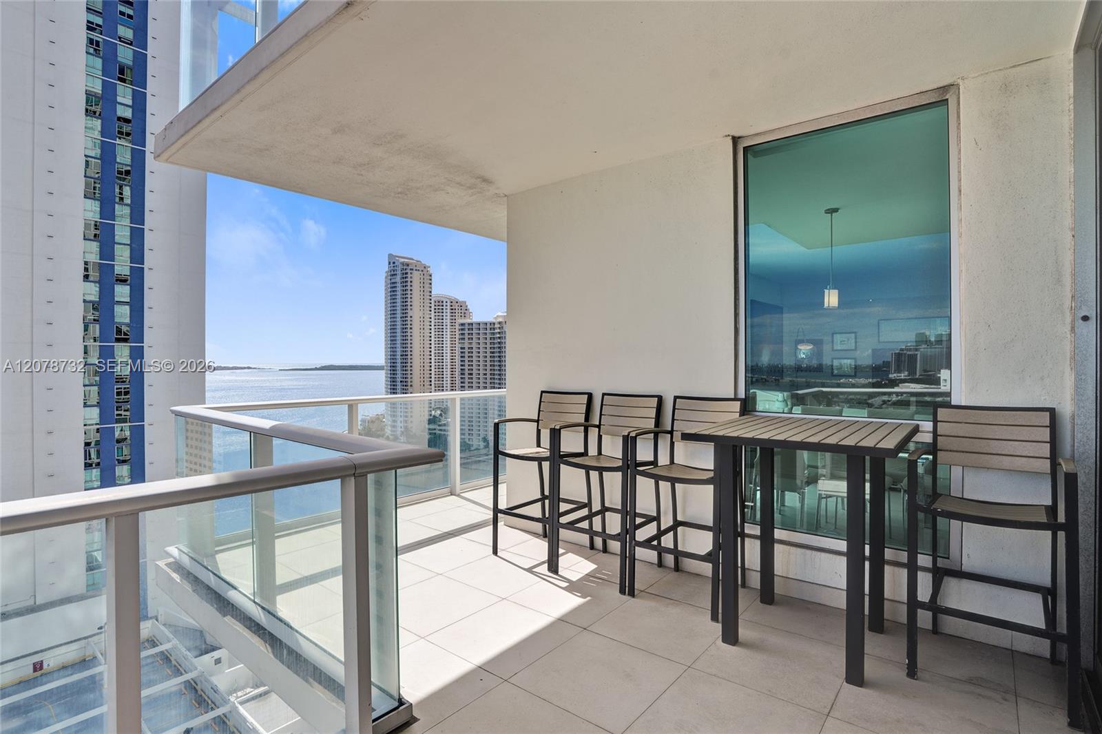 300 S Biscayne Blvd # 1816 Unit: T-1816