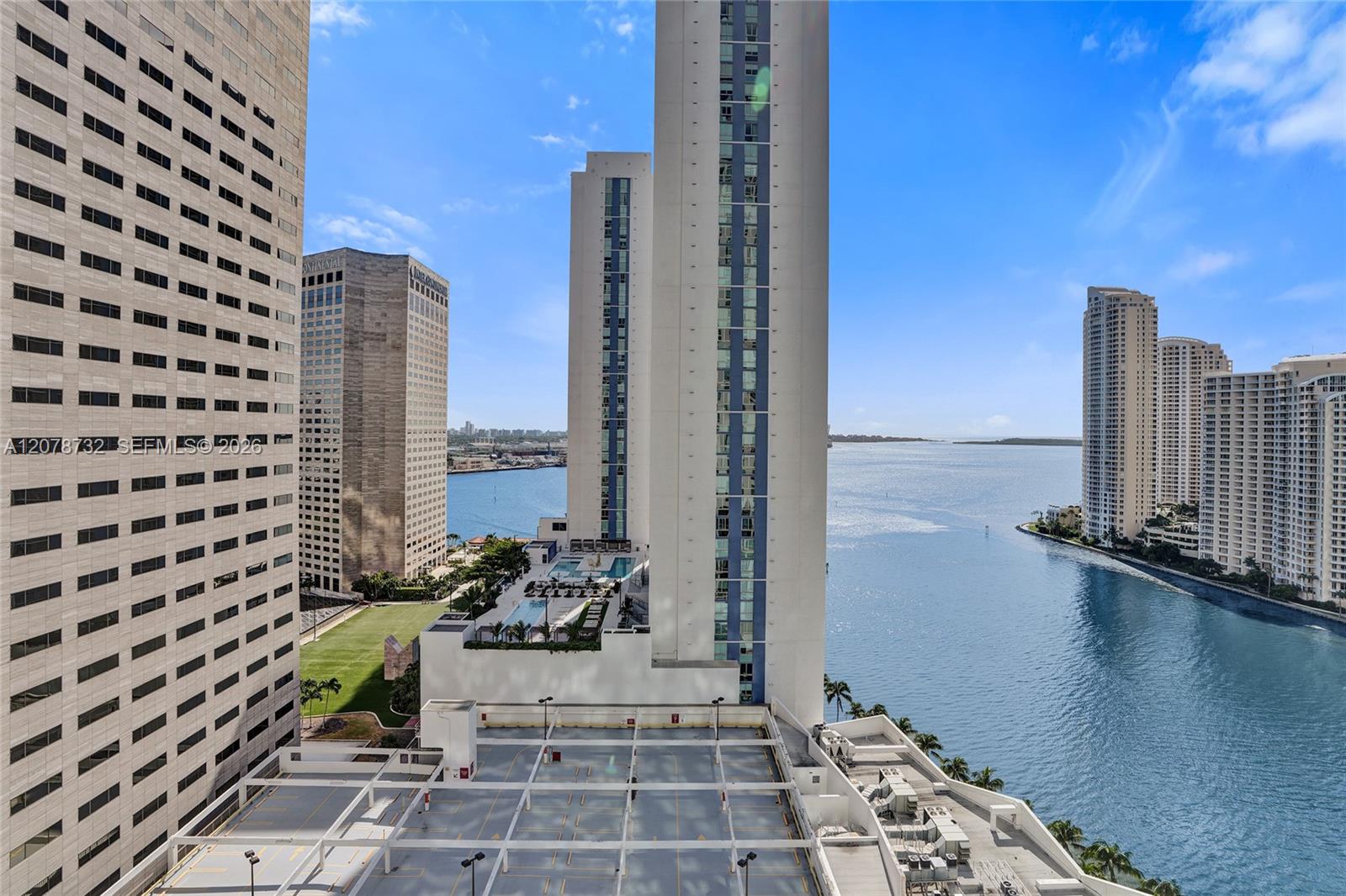 300 S Biscayne Blvd # 1816 Unit: T-1816