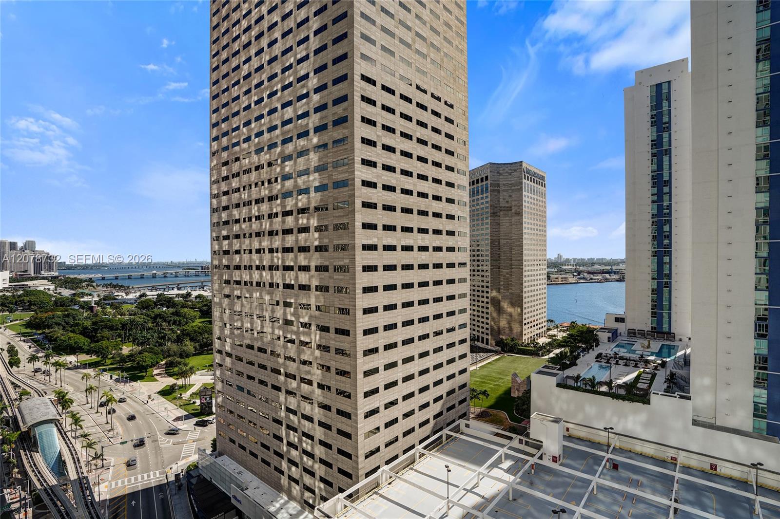 300 S Biscayne Blvd # 1816 Unit: T-1816