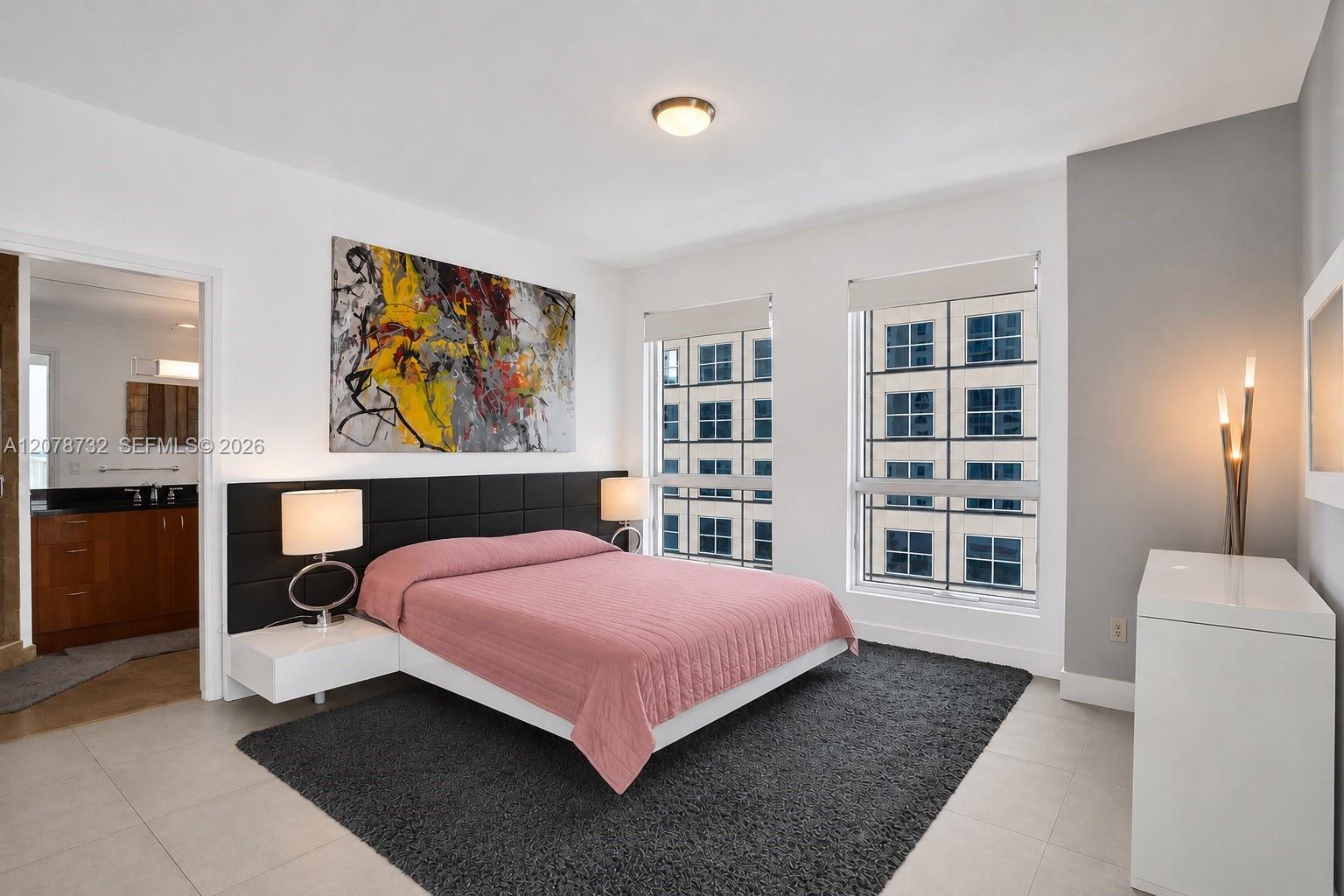 300 S Biscayne Blvd # 1816 Unit: T-1816
