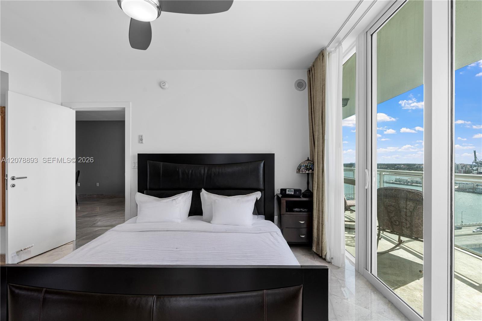 520 West Ave # 1604