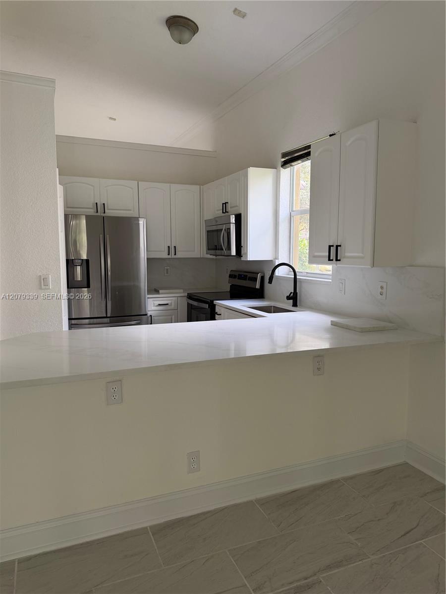 5040 SW 139th Ter