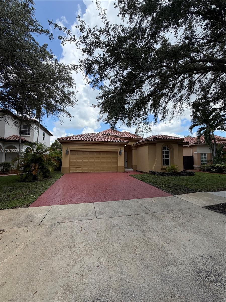 5040 SW 139th Ter
