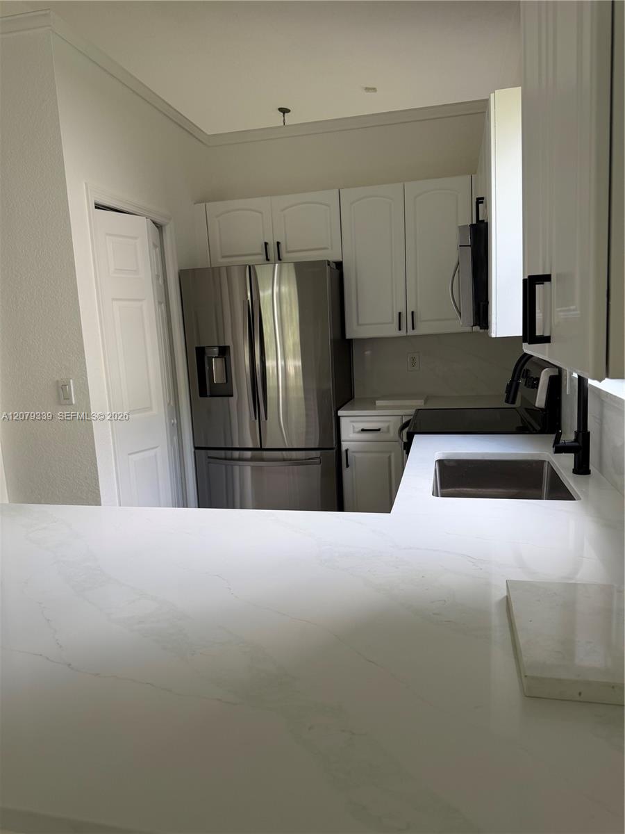 5040 SW 139th Ter