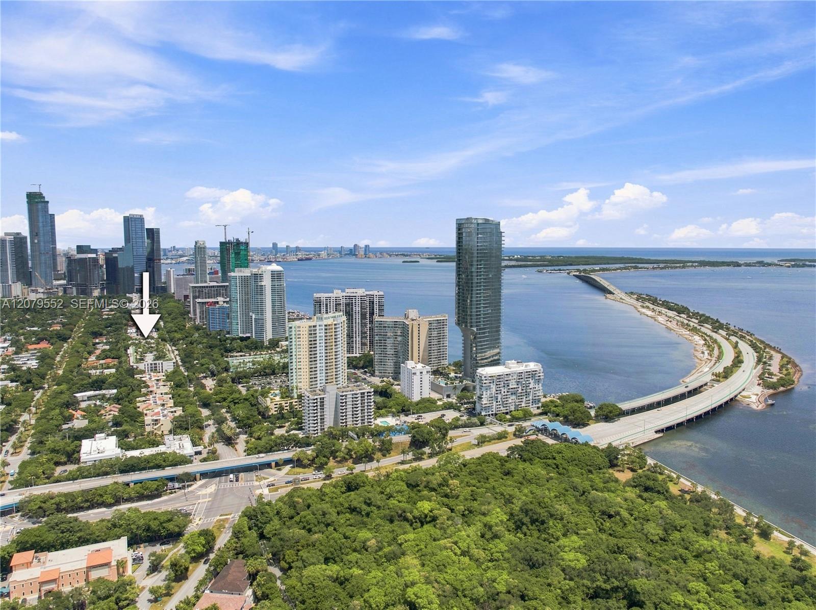 2200 Brickell Ave # 413