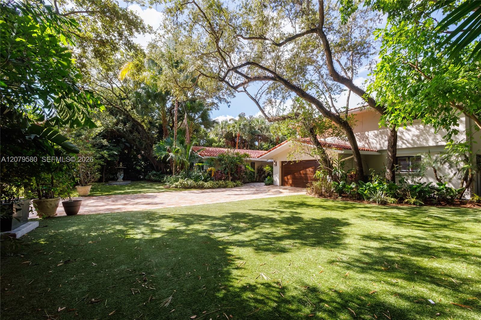 737 NW 4TH ST