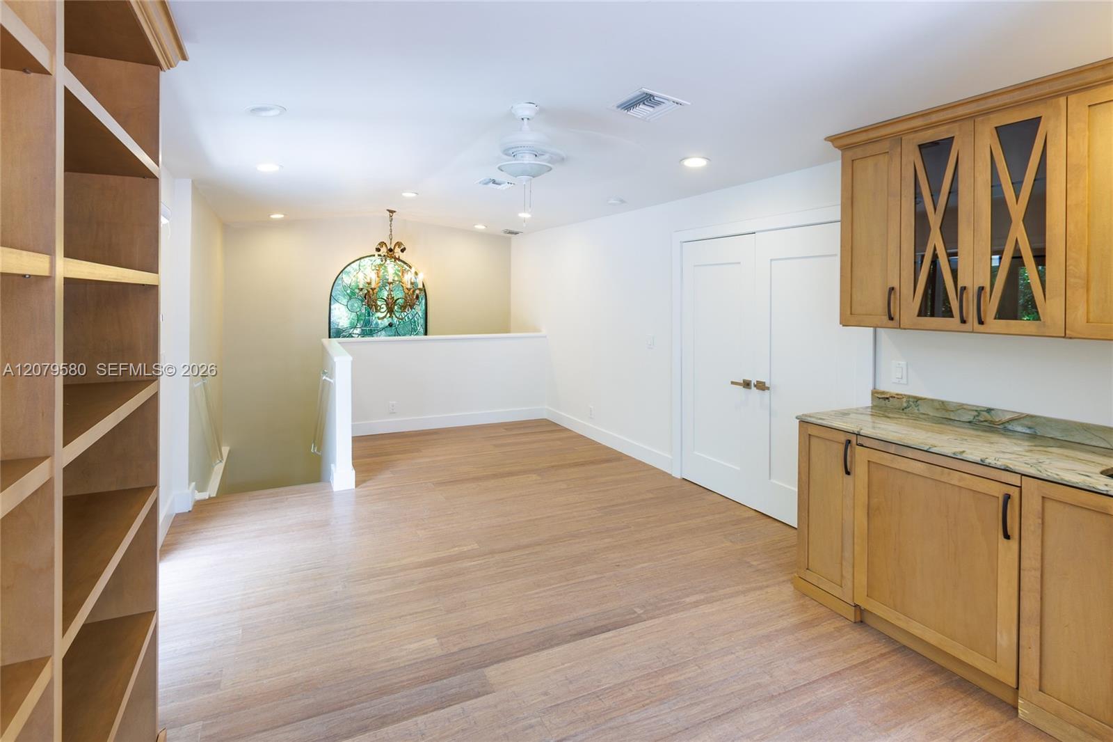 737 NW 4TH ST