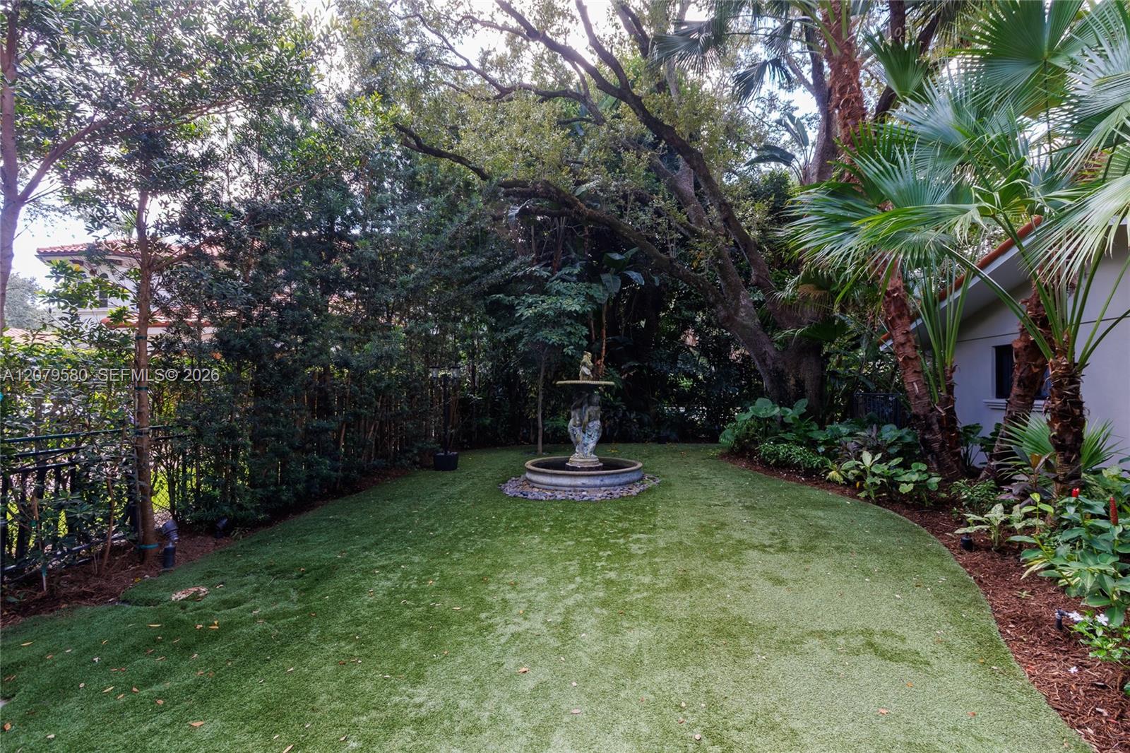 737 NW 4TH ST