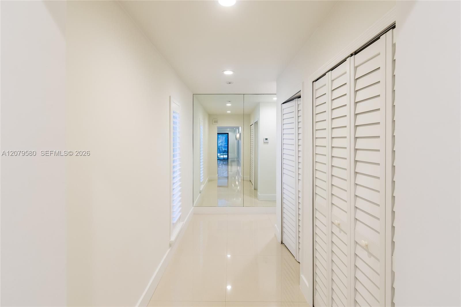 737 NW 4TH ST