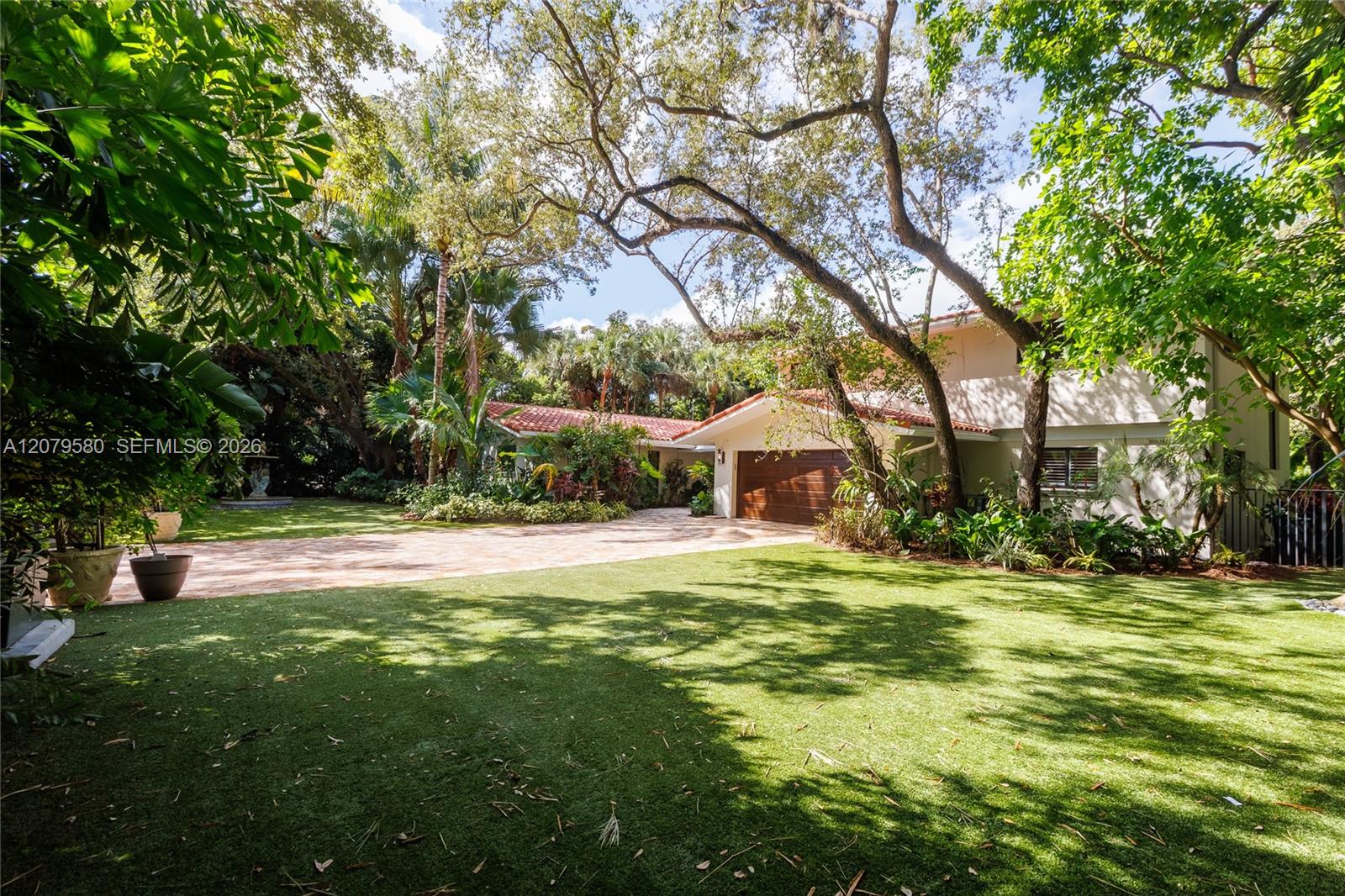 737 NW 4TH ST