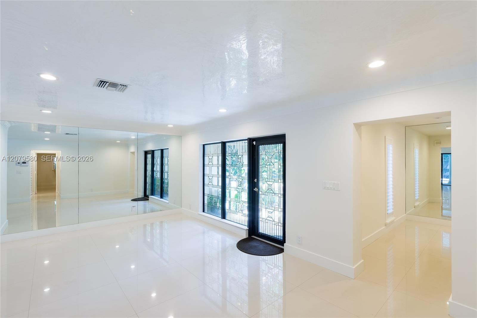 737 NW 4TH ST