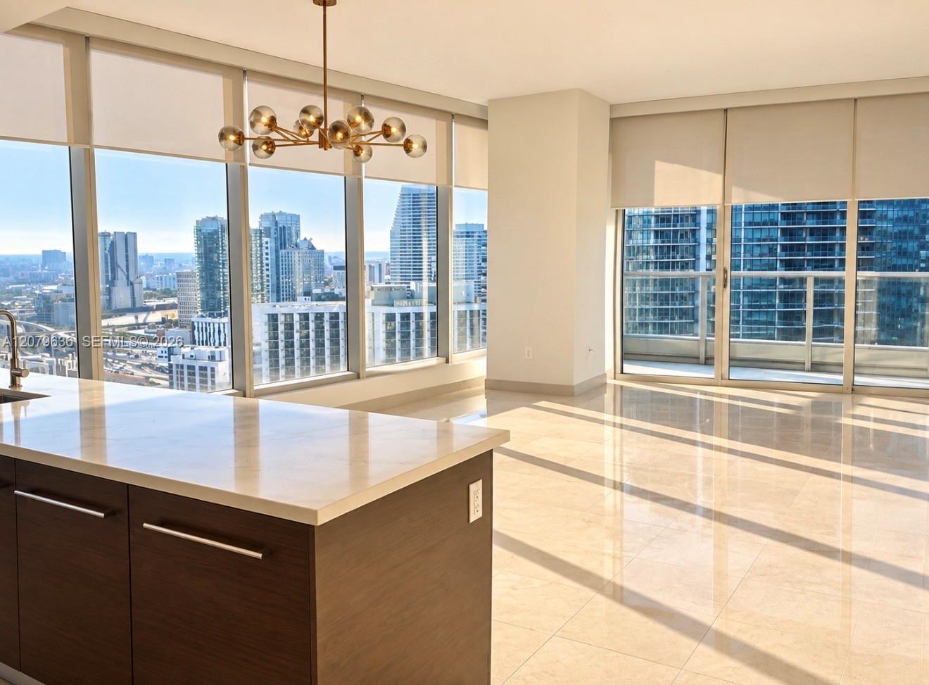 475 Brickell Ave # 2915