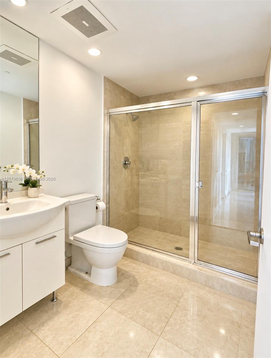 475 Brickell Ave # 2915
