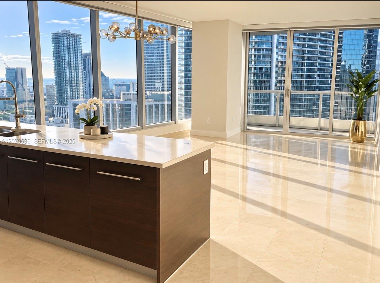 475 Brickell Ave # 2915