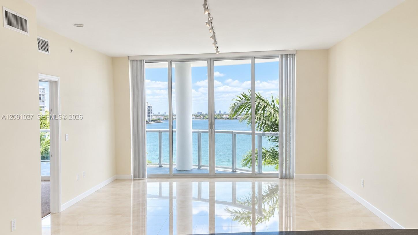7918 Harbor Island Drive # 307