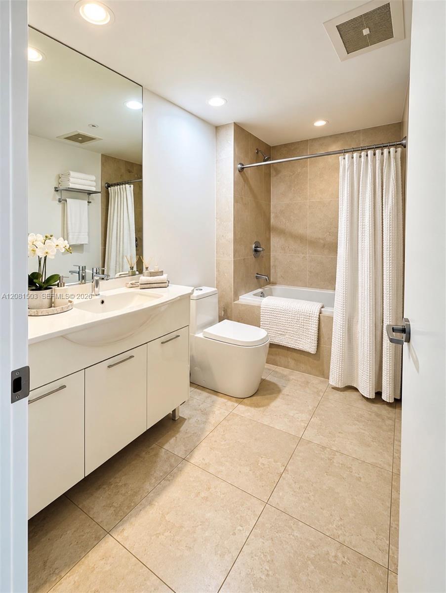 475 Brickell Ave # 4910