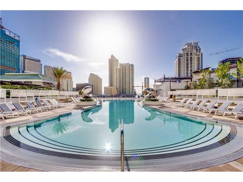 999 SW 1 AV # 2503
