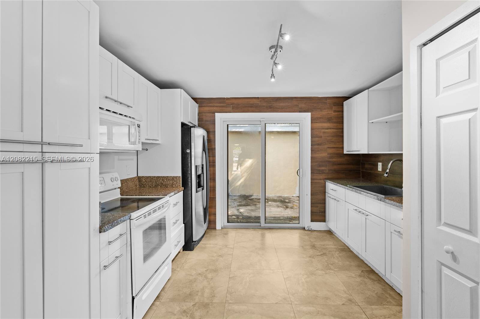 175 NW 121st St
