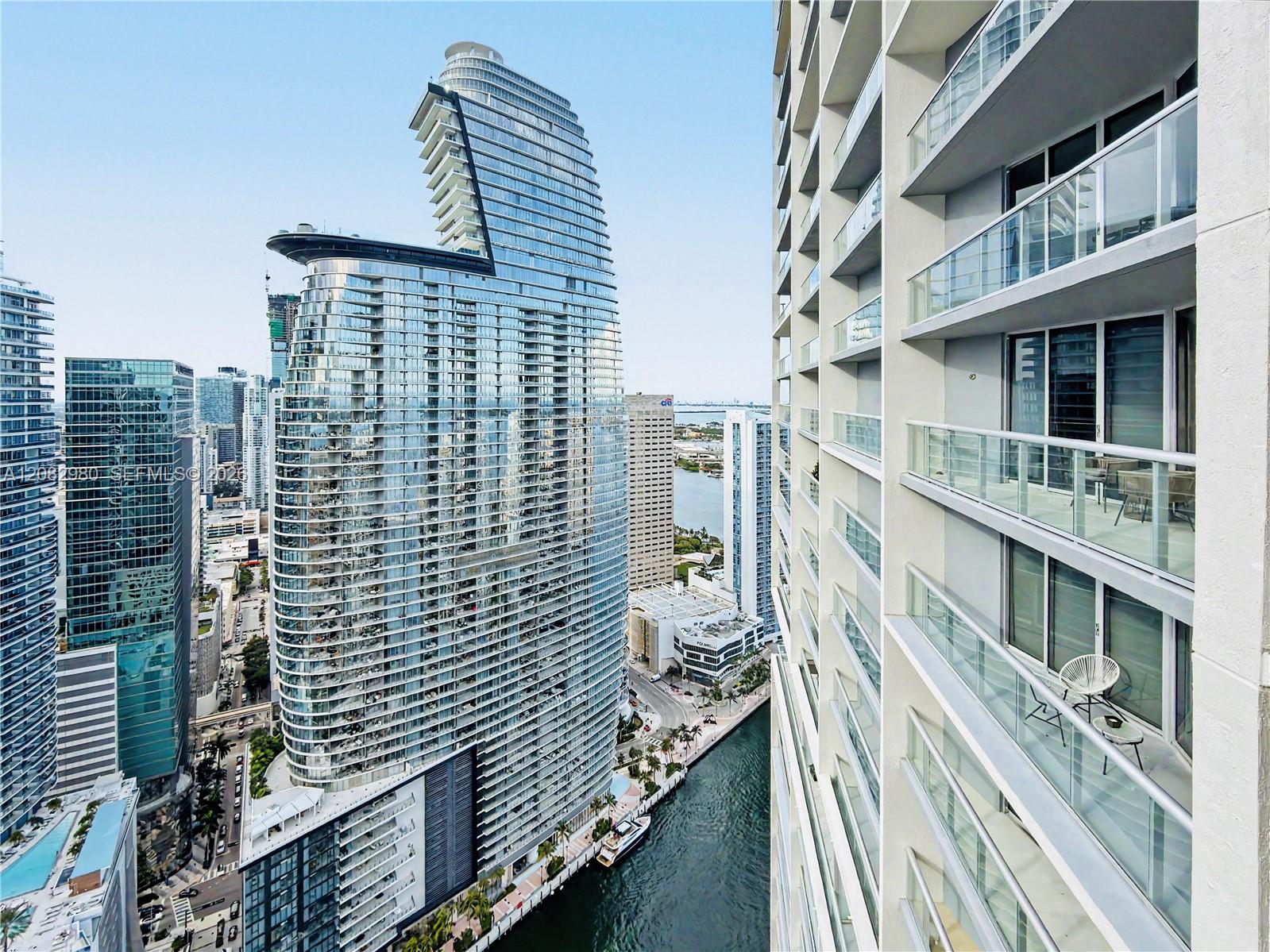 475 Brickell Ave # 4610