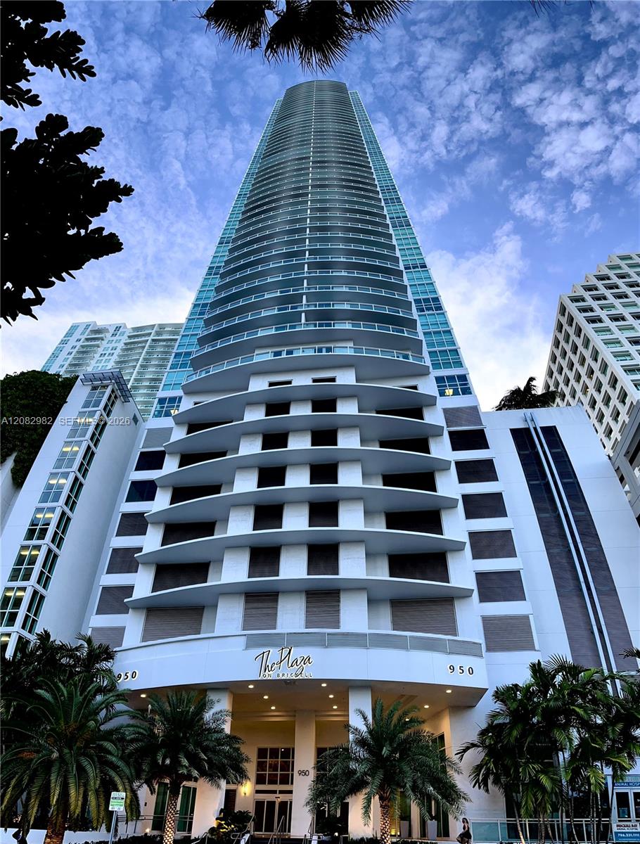 950 Brickell Bay Dr # 4908