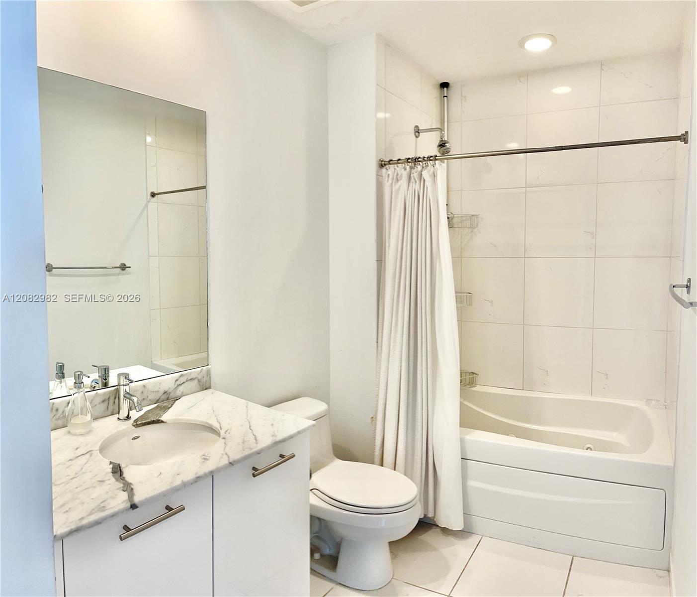 950 Brickell Bay Dr # 4908