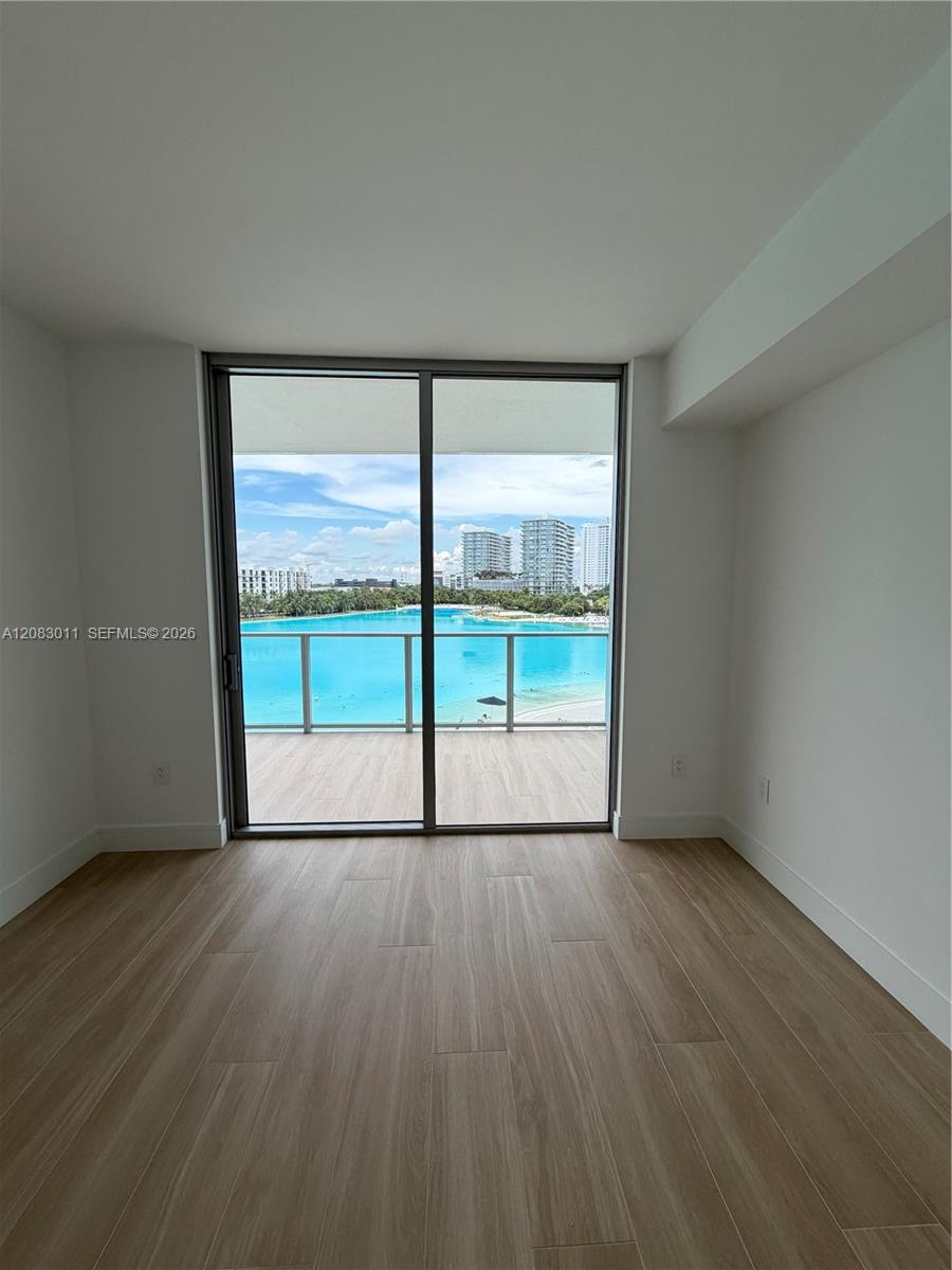 2411 Laguna Cir # 307