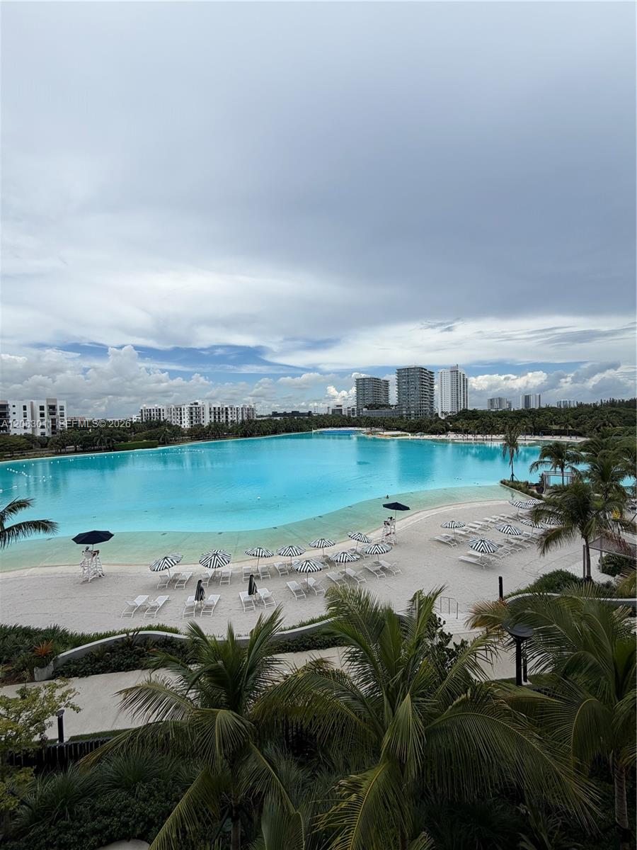 2411 Laguna Cir # 307