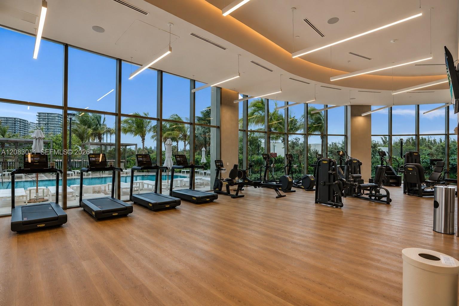 2411 Laguna Cir # 307
