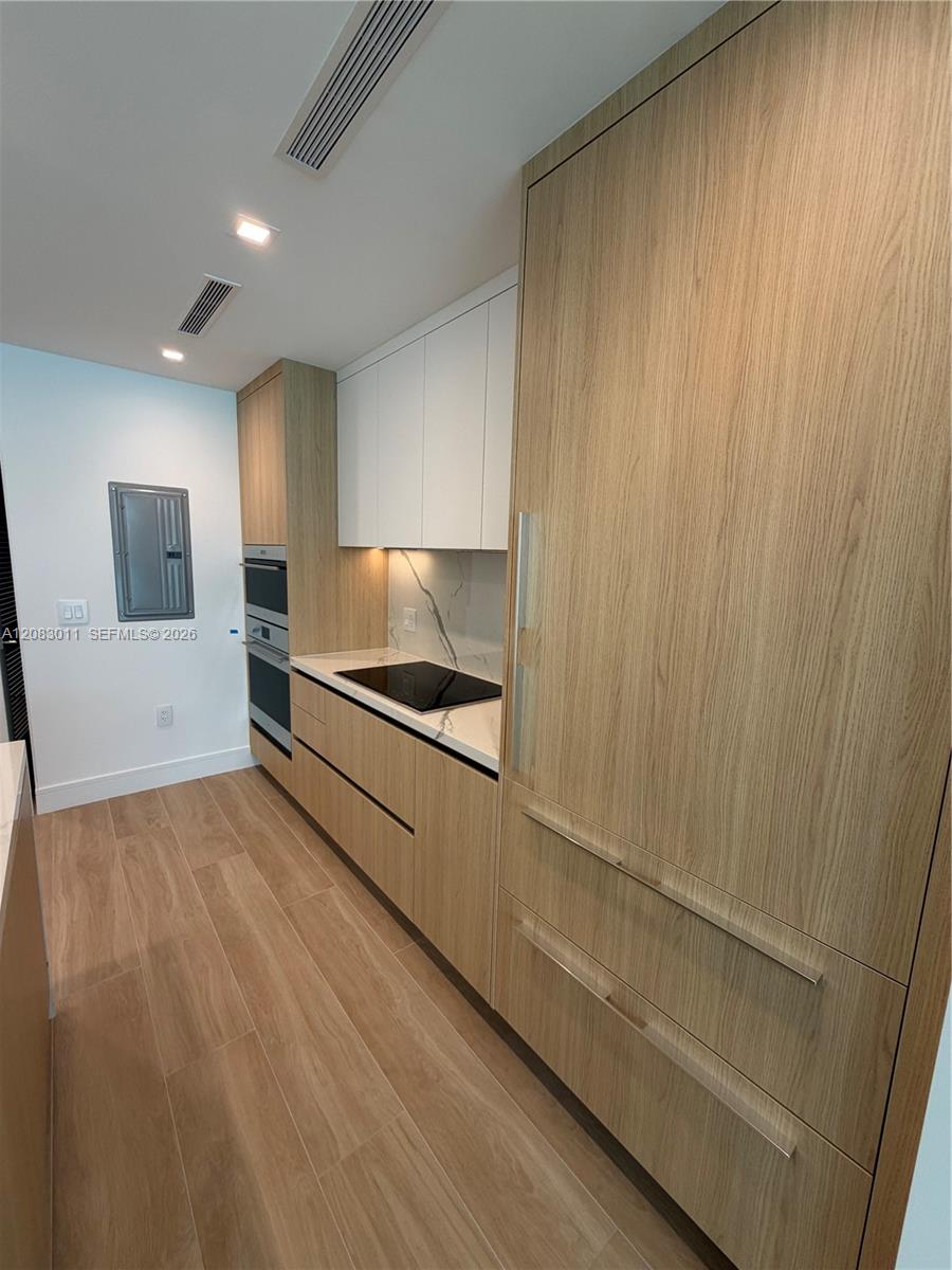 2411 Laguna Cir # 307