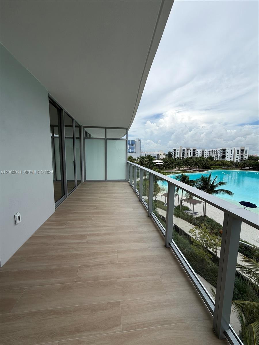 2411 Laguna Cir # 307