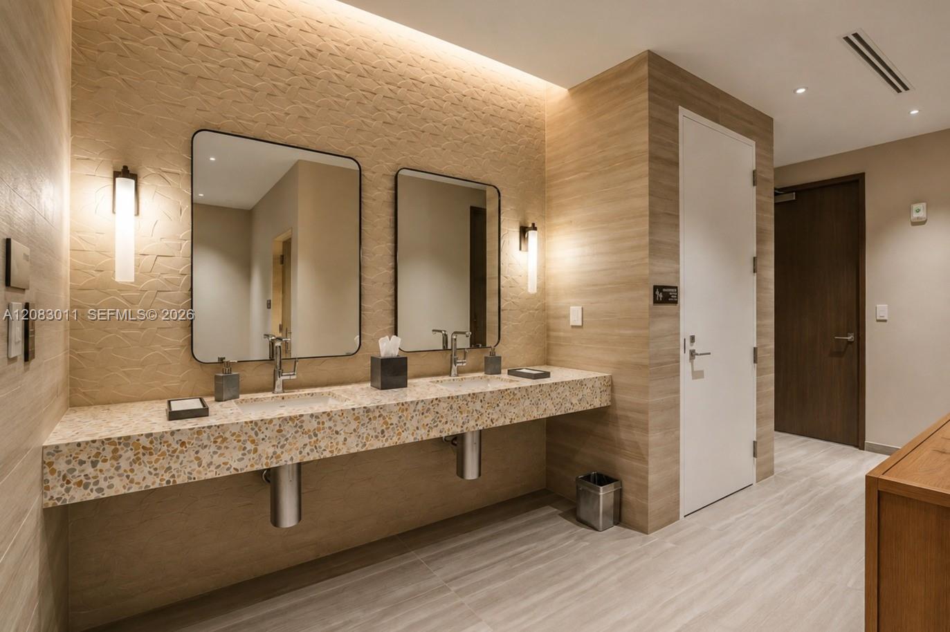2411 Laguna Cir # 307