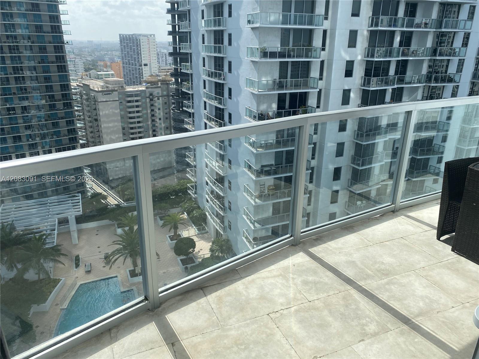 1060 Brickell Ave # 1713