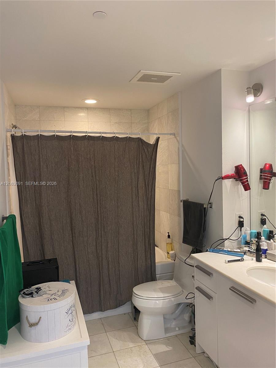 1060 Brickell Ave # 1713
