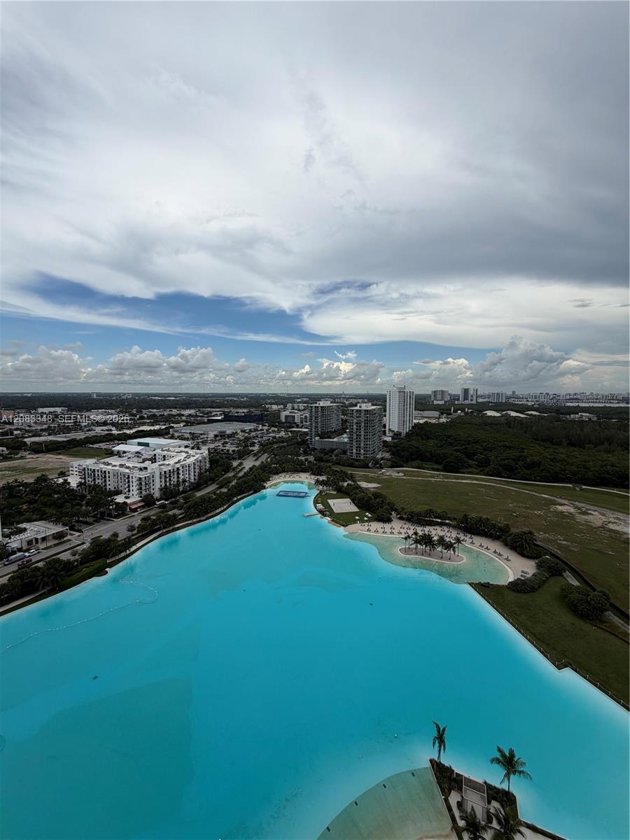 2411 Laguna Cir # 2307